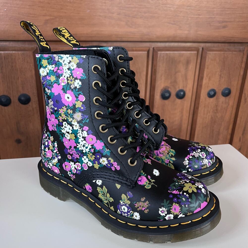Doc Martens 1460 Pascal Women's‎ Vintage Floral Leather Lace Up Combat Boots
